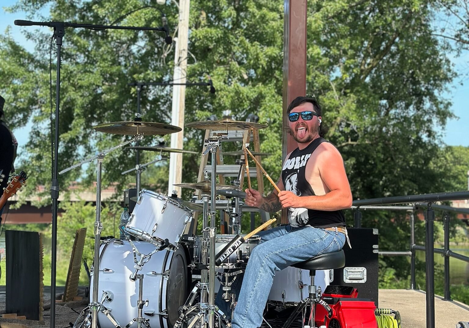 75624004-EA37-4704-95AE-22D6F1E0910A